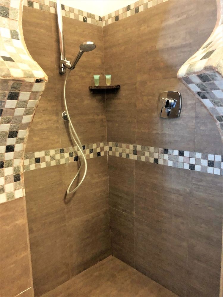 Beyt al Salaam Standard Double Room 9