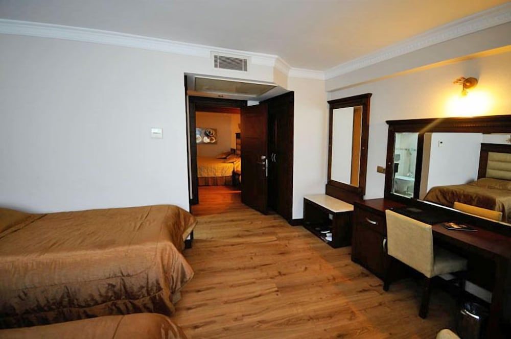 Cukurova Park Hotel Double Room 12
