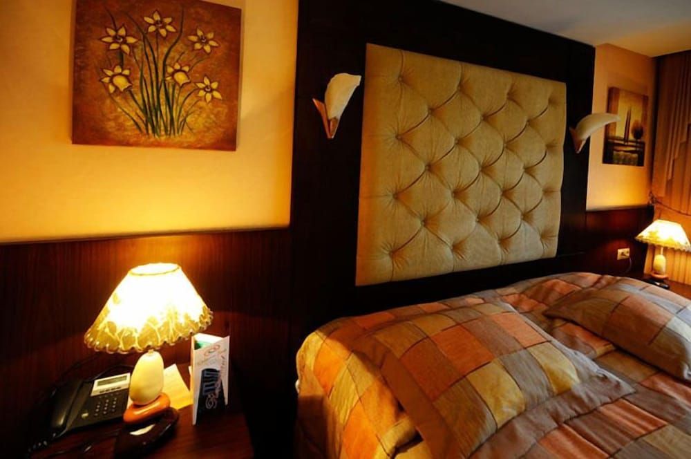 Cukurova Park Hotel Double Room 9