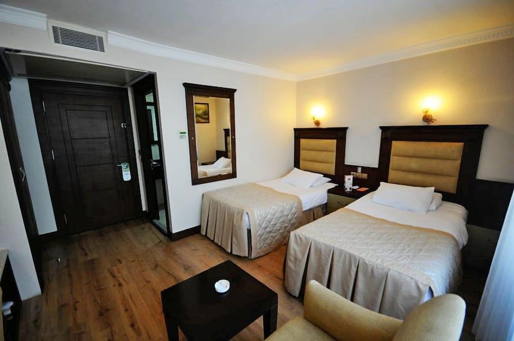 Cukurova Park Hotel Double Room 3