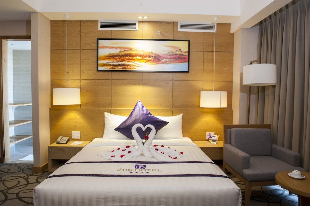 undefined Iris Hotel 10