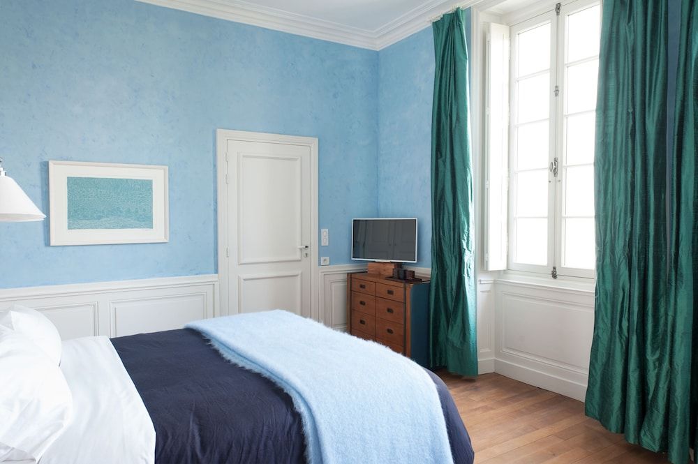 Classic Double or Twin Room (Bleue)