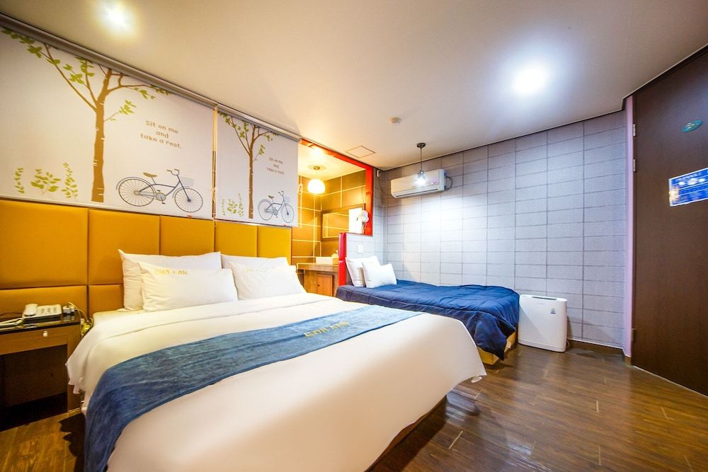 Chakan Hotel Deluxe Twin Room 3