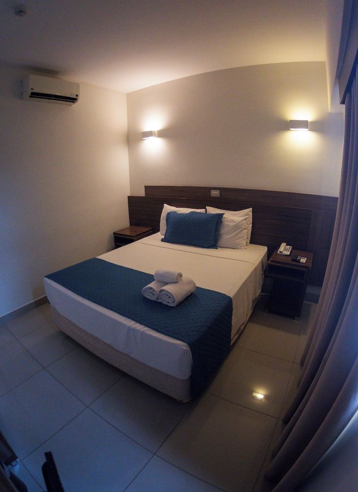 Ipê Center Hotel Superior Casal 2