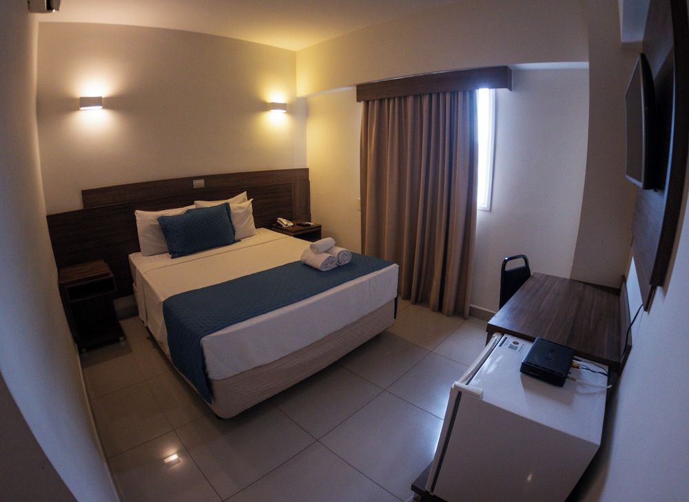 Ipê Center Hotel Superior Casal 4