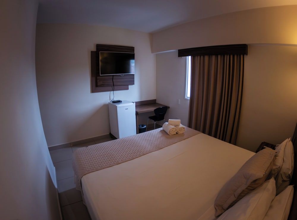 Ipê Center Hotel Luxo Casal 3