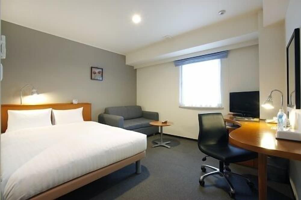 Sun Days Kagoshima Deluxe Single Room 3