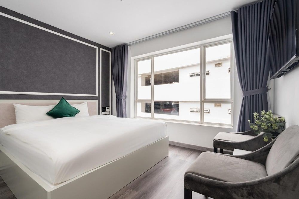 undefined Huazhu Hotel (华住酒店) 4