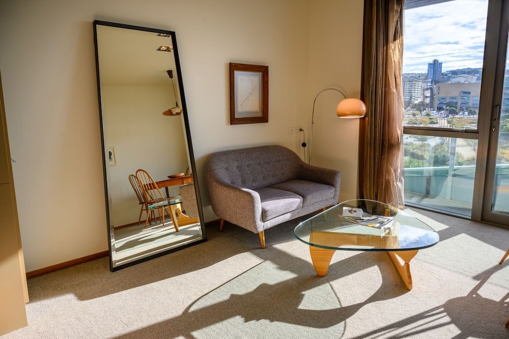 Ohtel Wellington Suite 26