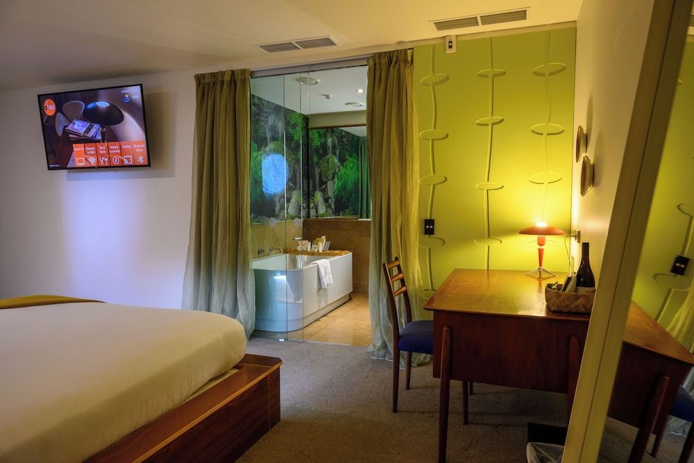 Ohtel Wellington Premium Internal Studio 8