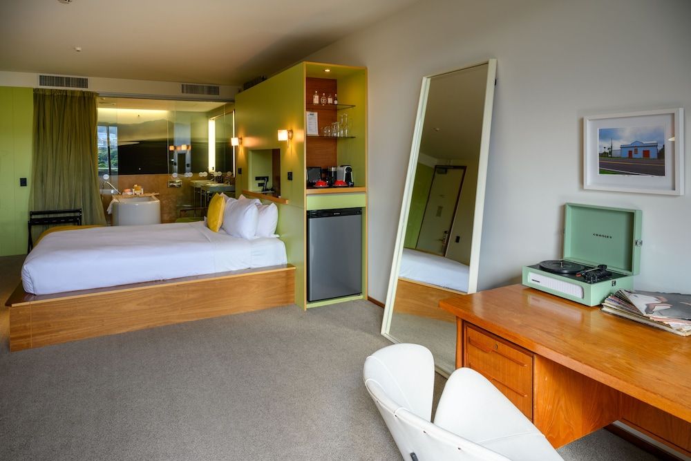 Ohtel Wellington Suite 6