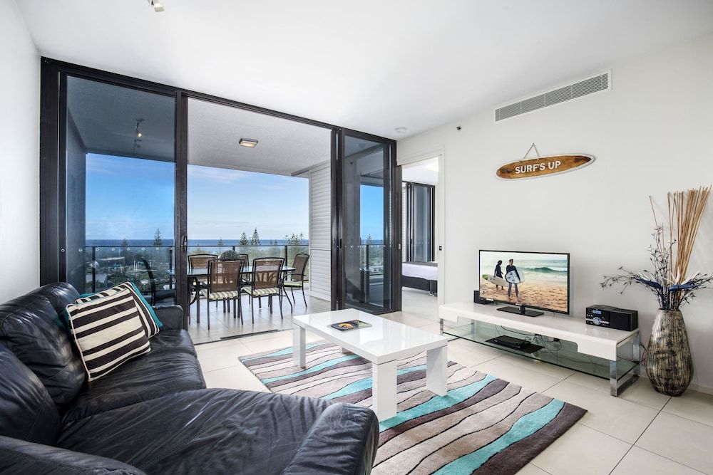 Ultra Broadbeach 1 Bedroom Garden View 5