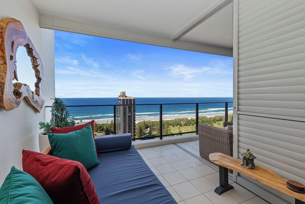 Ultra Broadbeach Apartment, 1 Queen Bed, Ocean View 6