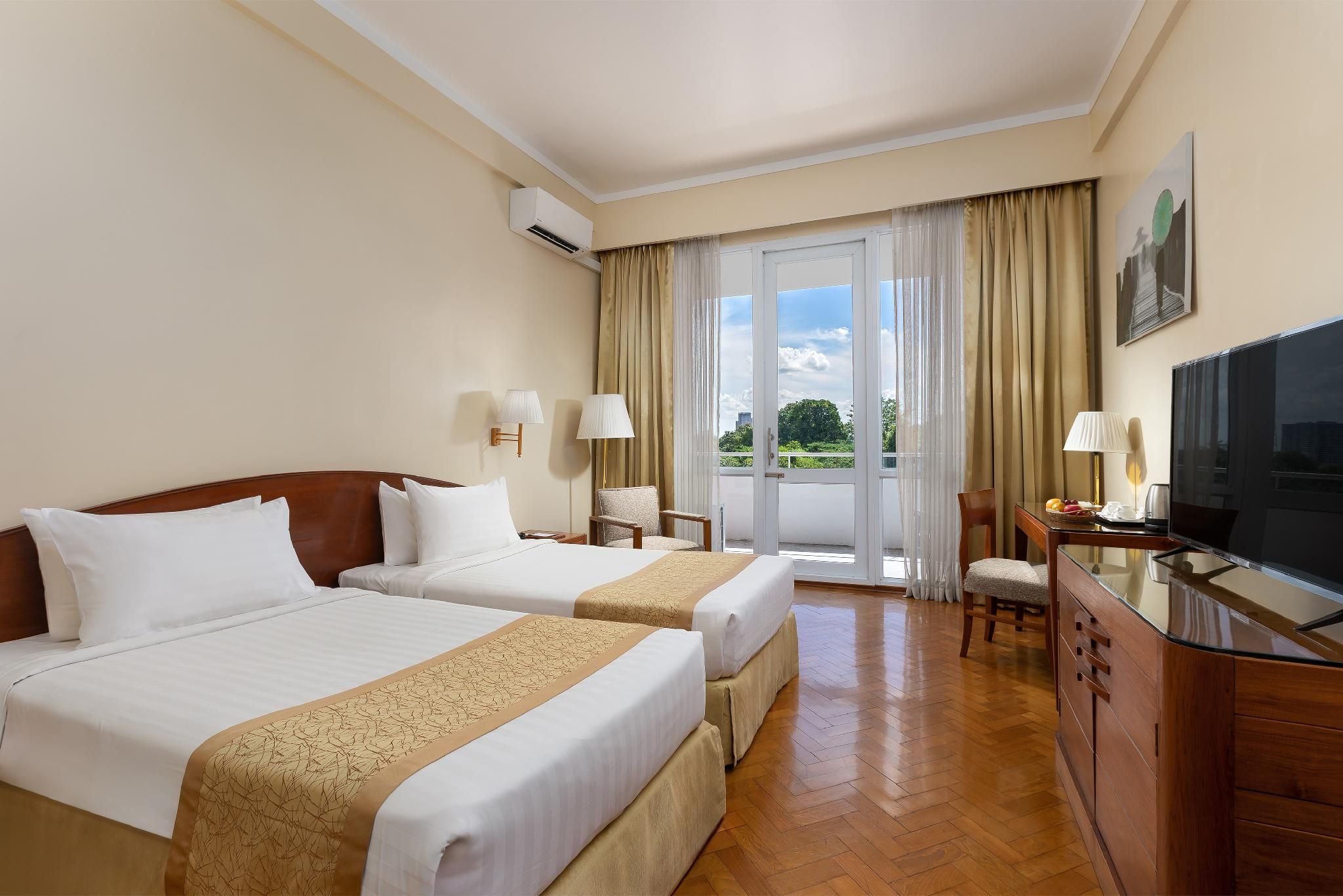 Superior Twin Bed Room