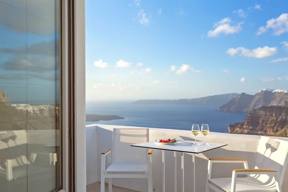 undefined Alti Santorini Suites 10