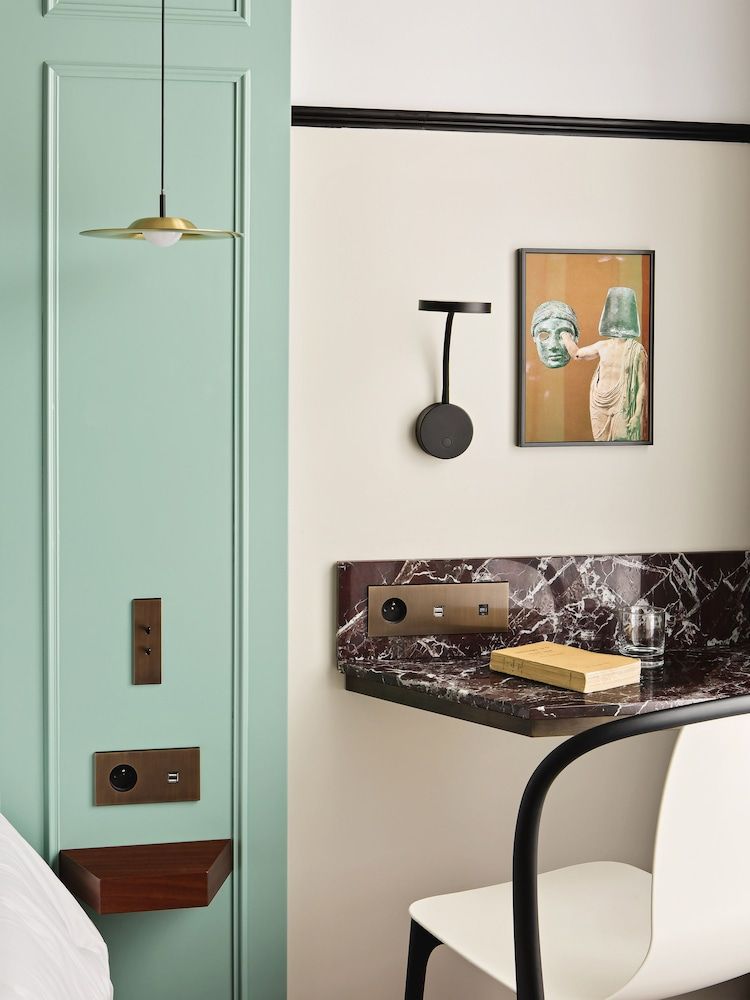 undefined New Hotel Lafayette 8