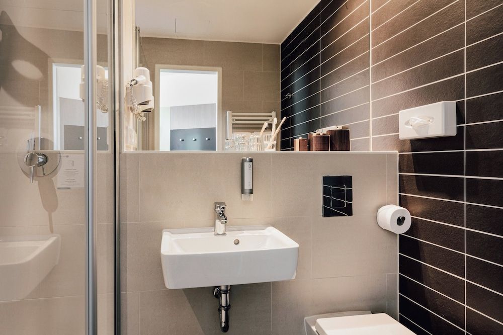 undefined Garner Hotel Berlin - Charlottenburg by IHG 7