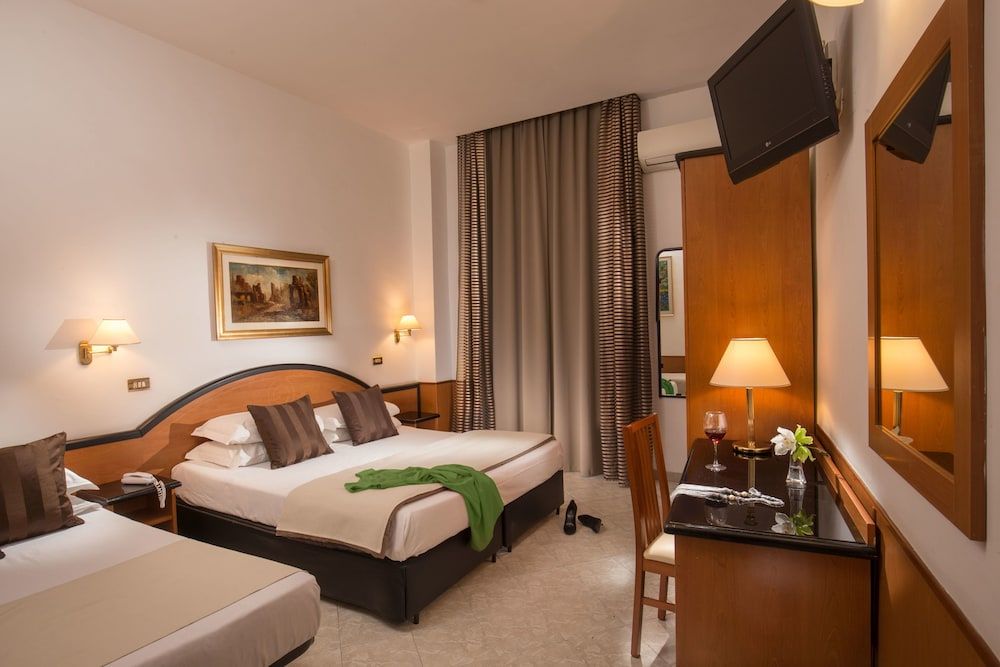 Hotel Sonya Triple Room