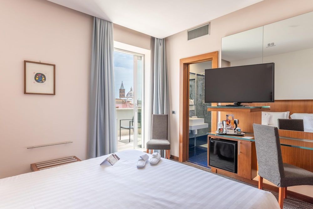 Superior Room, 1 King Bed