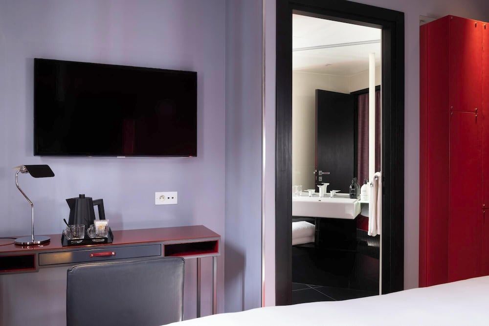 Félicien & SPA Classic Double Room, 1 Double or 2 Twin Beds 8