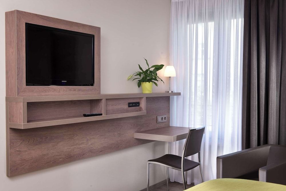 Best Western Hotel Kantstrasse Berlin Standard Room, 2 Twin Beds 5