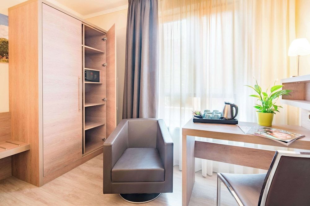 Best Western Hotel Kantstrasse Berlin Standard Room, 2 Twin Beds 6