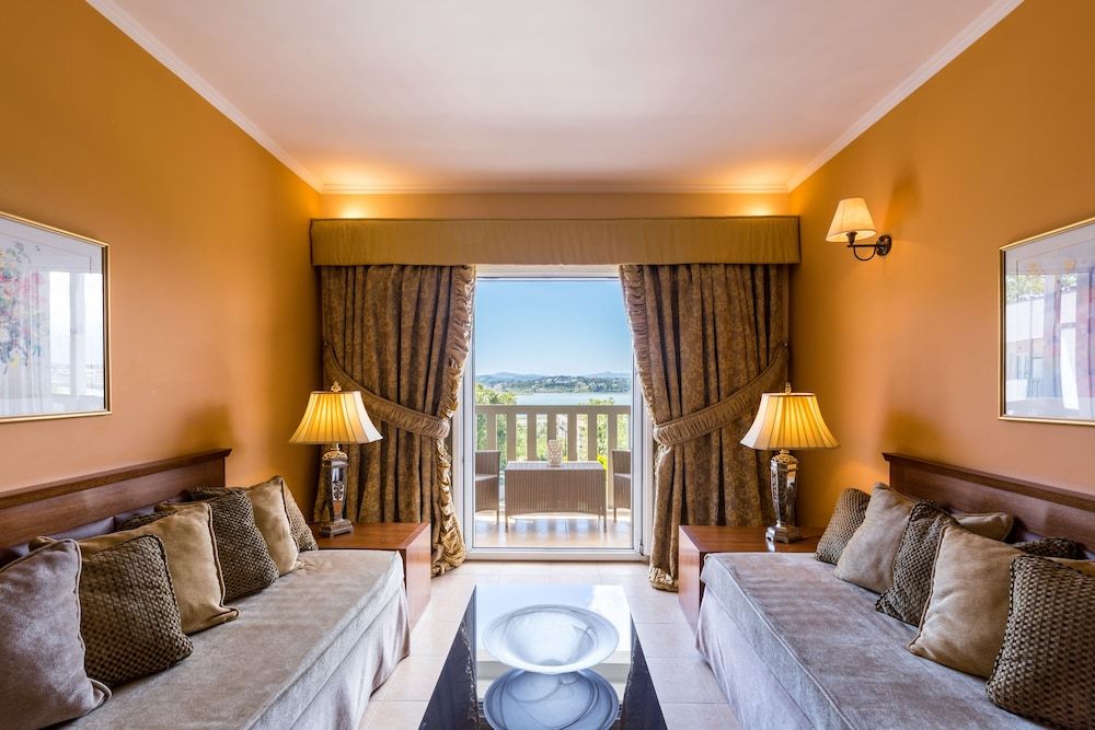 Suite, 1 Bedroom, Lake View