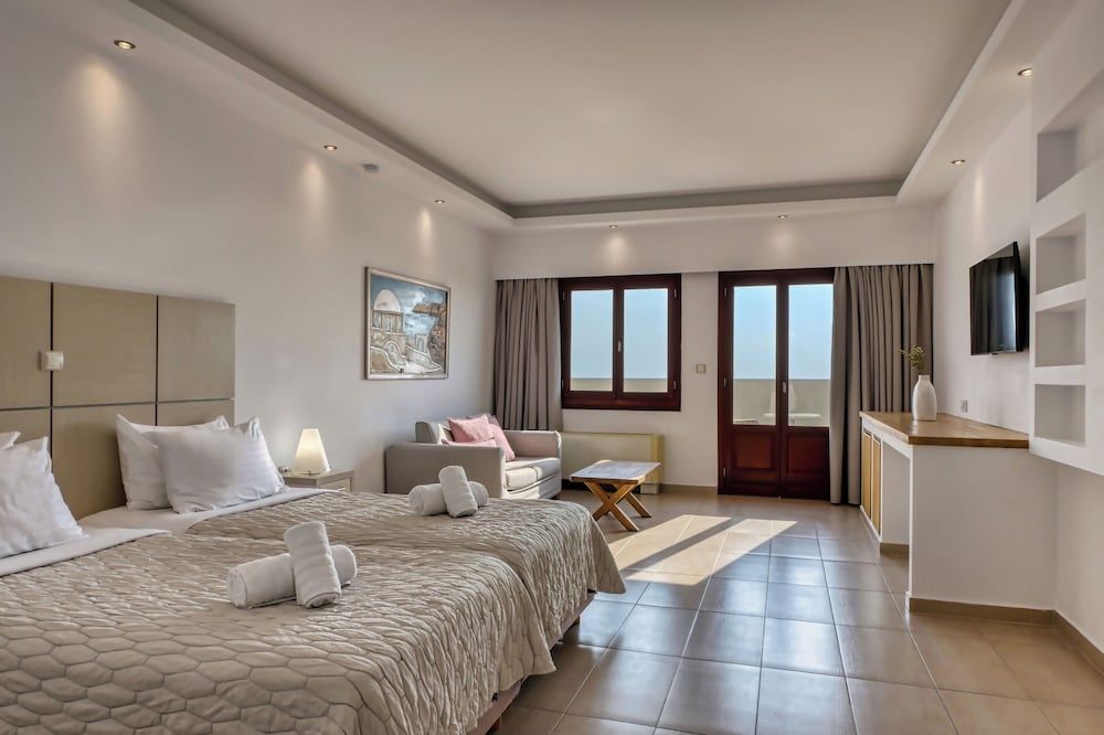 Splendour Hotel and Suites Superior Petite Suite Sea View