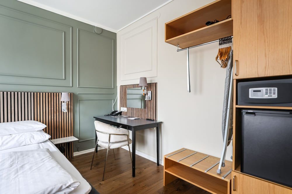 Comfort Hotel Linköping City Standard Double Room 5