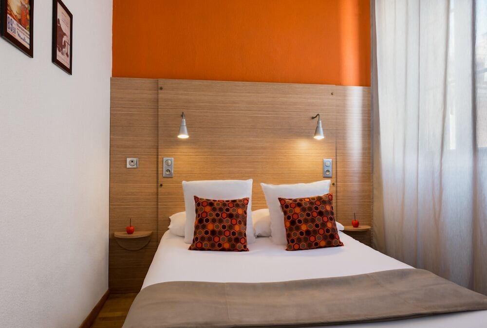 Hôtel Edmond Rostand Double Room 4