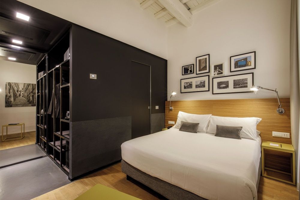 Coronari Palace Standard Double Room