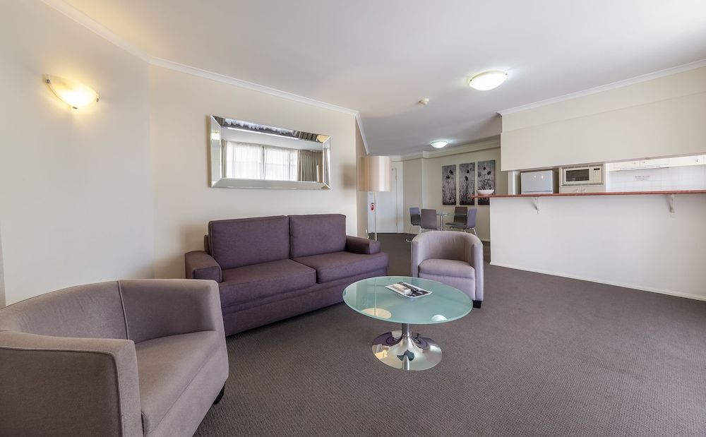 West End Central Apartments Apartment, 2 Bedrooms, Balcony 7