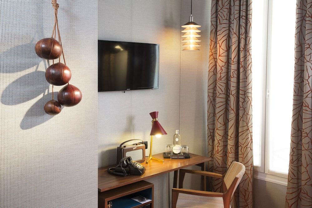 Hotel Les Dames du Panthéon Standard Room 10