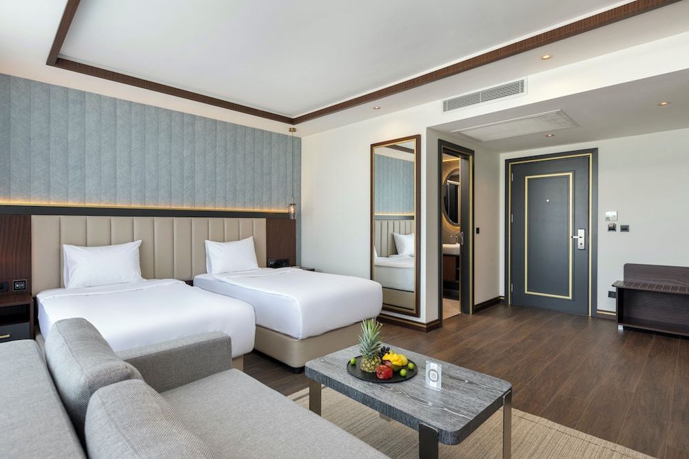 Miracle Istanbul Asia Airport Hotel & Spa Premium Superior Room