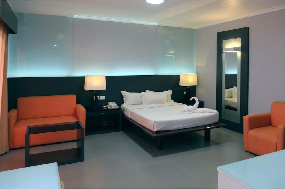 Southern Cross Hotel Fiji Premium Double Room, City View 2