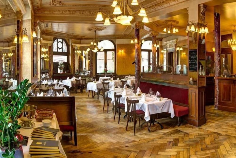 undefined Hotel Schiller 8