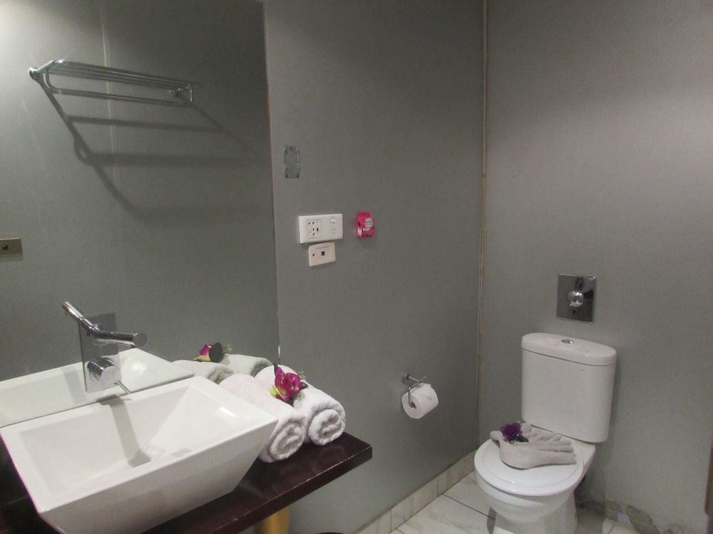 De Vos on the Park Classic Studio, 1 Double Bed, City View 6