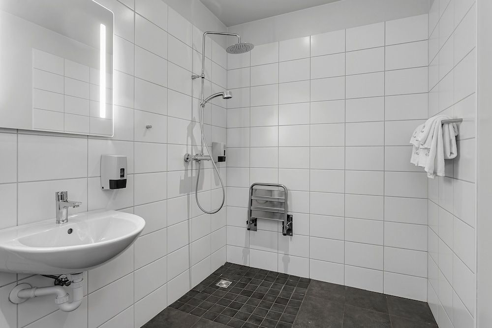 Hotel Vellir Compact Double Room (with Hot Tub and Sauna Access) 6