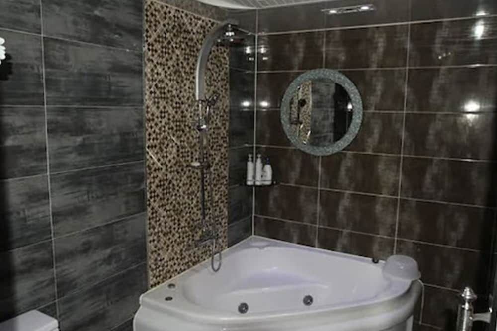 Goryeo Hotel Suite (Twin) 6