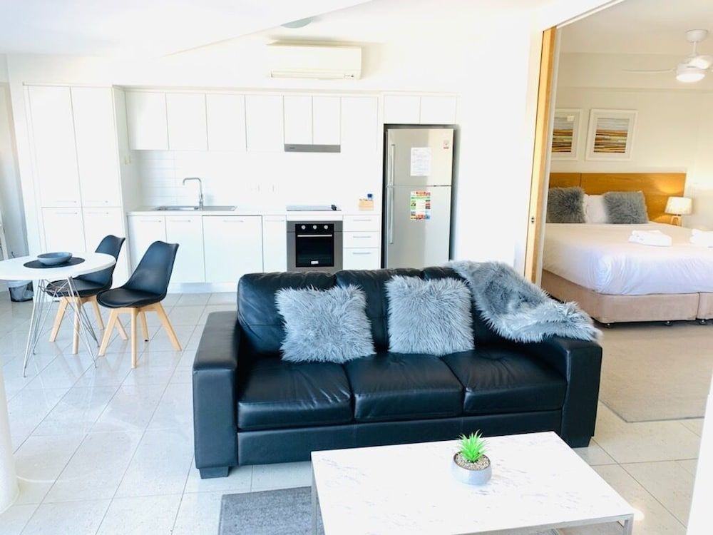 1 Bedroom Apartment with Bath, Water Views