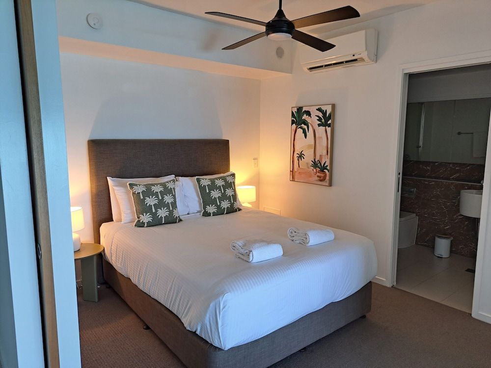 1 Bedroom Apartment Ocean Front