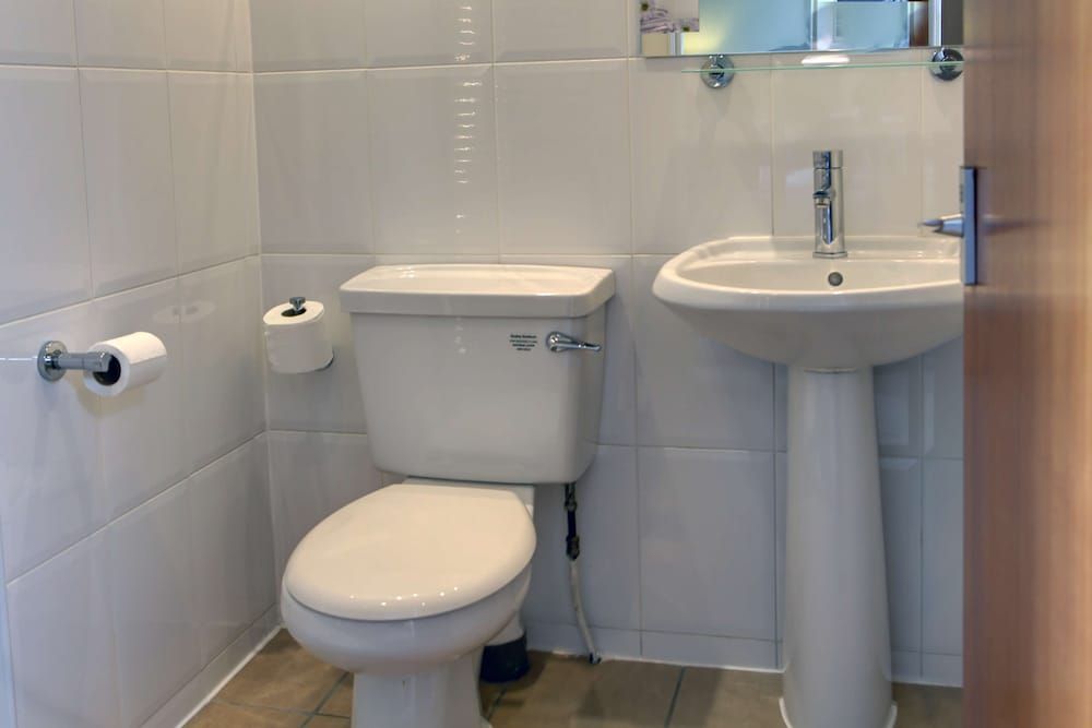 Woodlands Hotel, BW Signature Collection Standard Room, Multiple Beds, Non Smoking 5