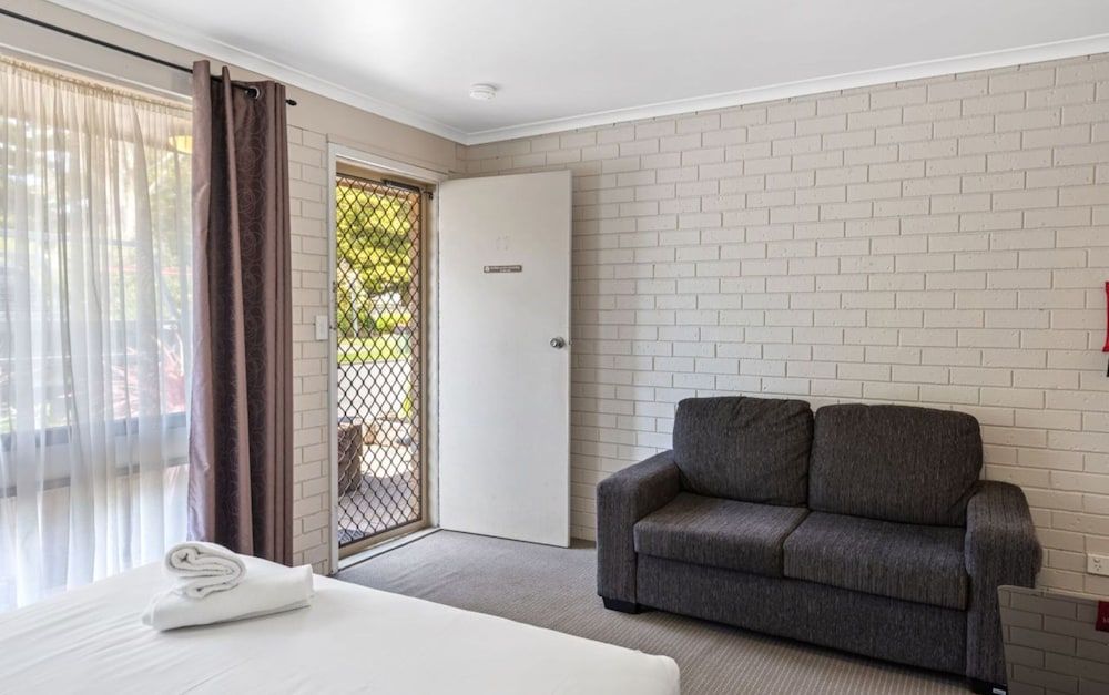 Discovery Parks - Warrnambool Standard Motel Room - Sleeps 2