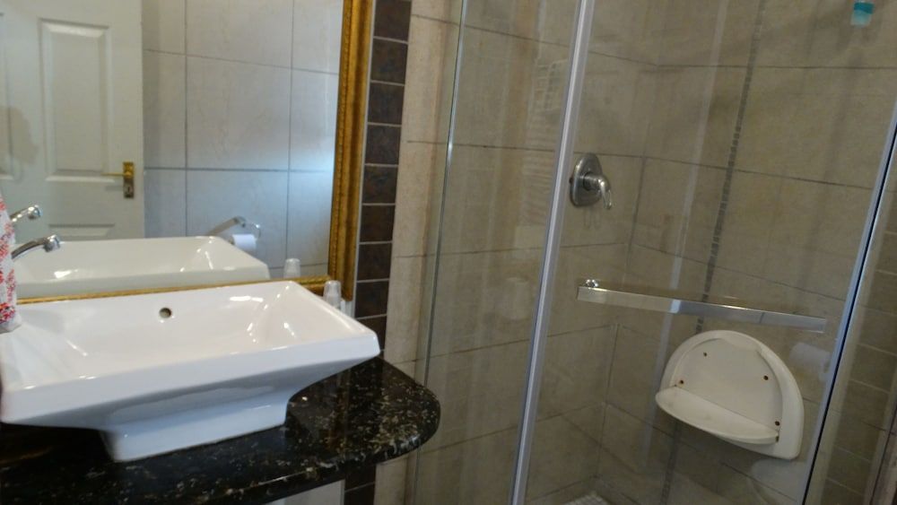 Sleepers Villa Executive Room (Plus) 4