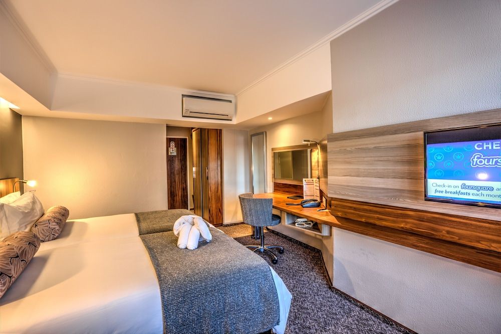City Lodge Hotel Bloemfontein Double Room, Smoking 3