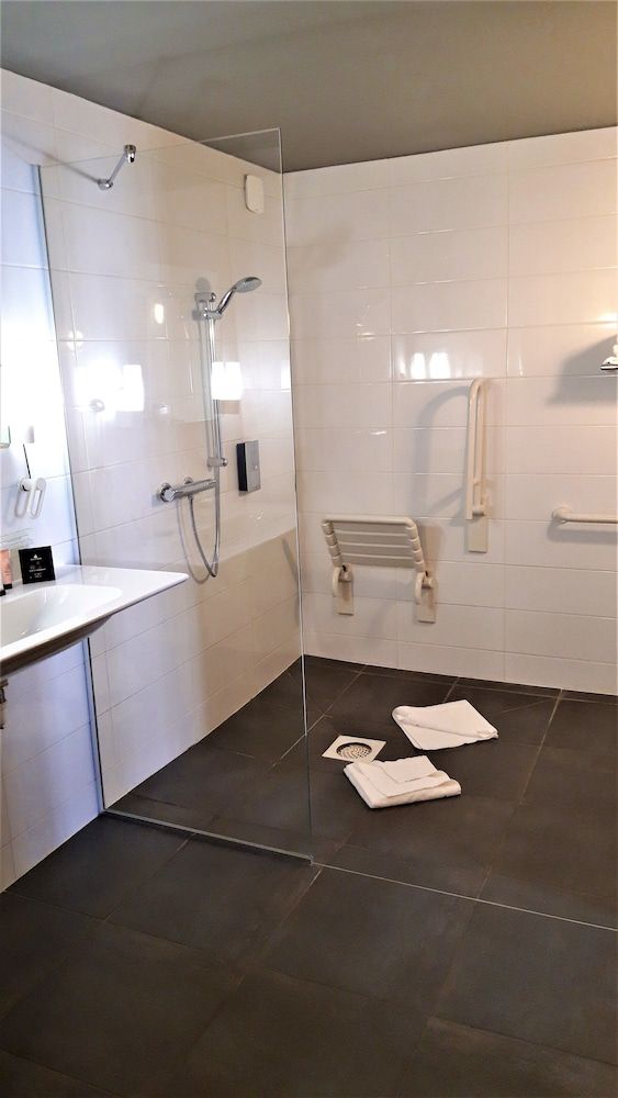 Best Western Citadelle Comfort Room, 1 King Bed, Non Smoking (Twin bed on request) 4