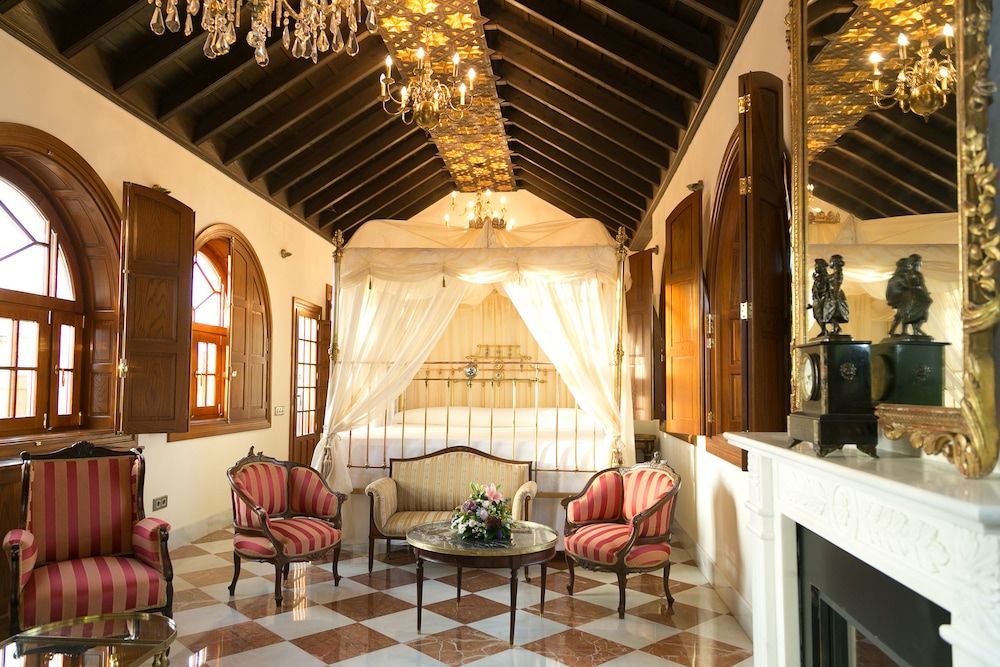 undefined Hotel Ateneo Sevilla 4