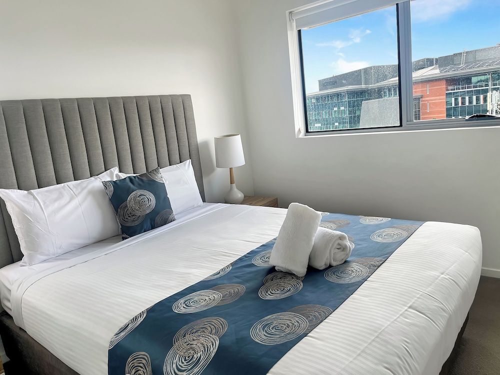 Direct Collective - Pavilion and Governor on Brookes Pavilion - 1 Bedroom Apartment