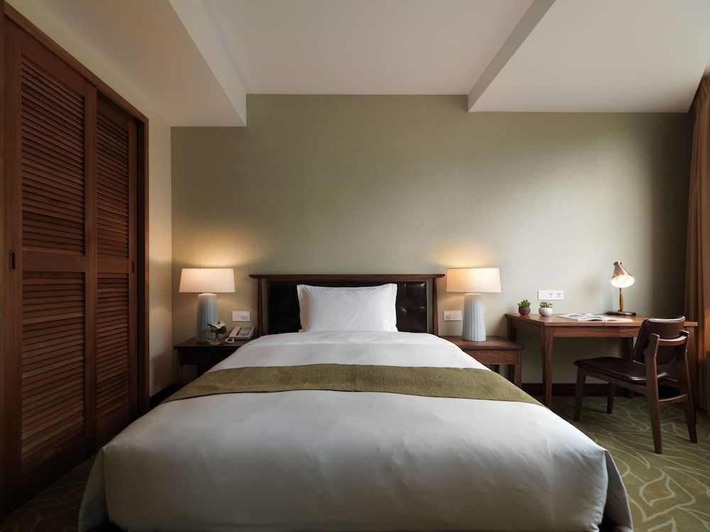 undefined Yusense Hotel