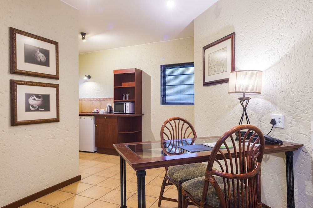 aha Kopanong Hotel & Conference Centre Suite 6